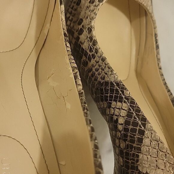 Calvin Klein Whinnie Leather Snakeskin Round Toe Pumps Heels Office Work 7.5 - Picture 6 of 10
